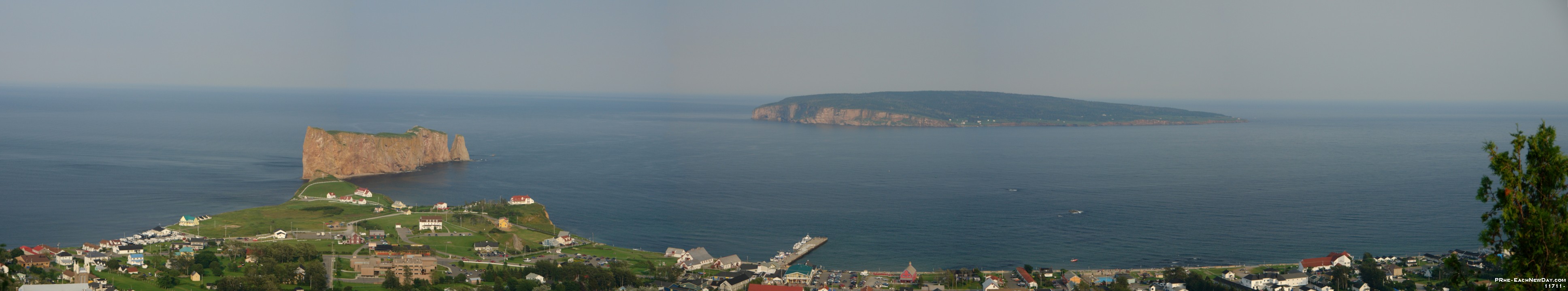 11711PaCrLe - Touring Perce, Perce Rock - Mt. Sainte Anne